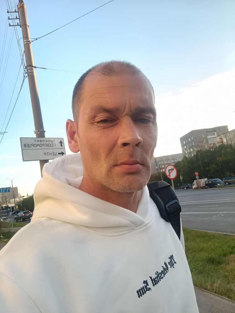  46025195  , 42 ,    