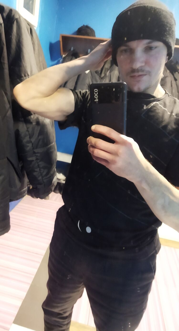  --,   Pavel, 33 ,   ,   , c , 