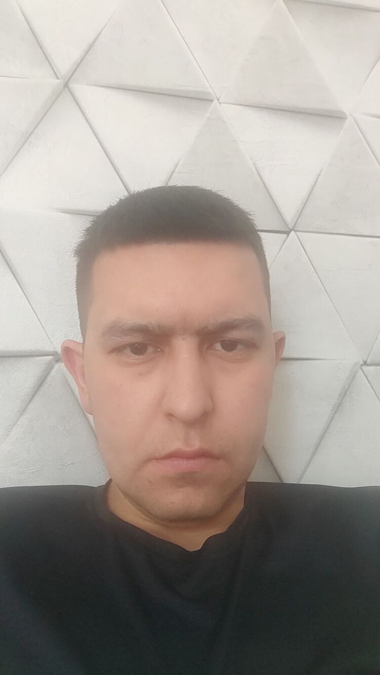  43365905  Elyor, 32 ,    