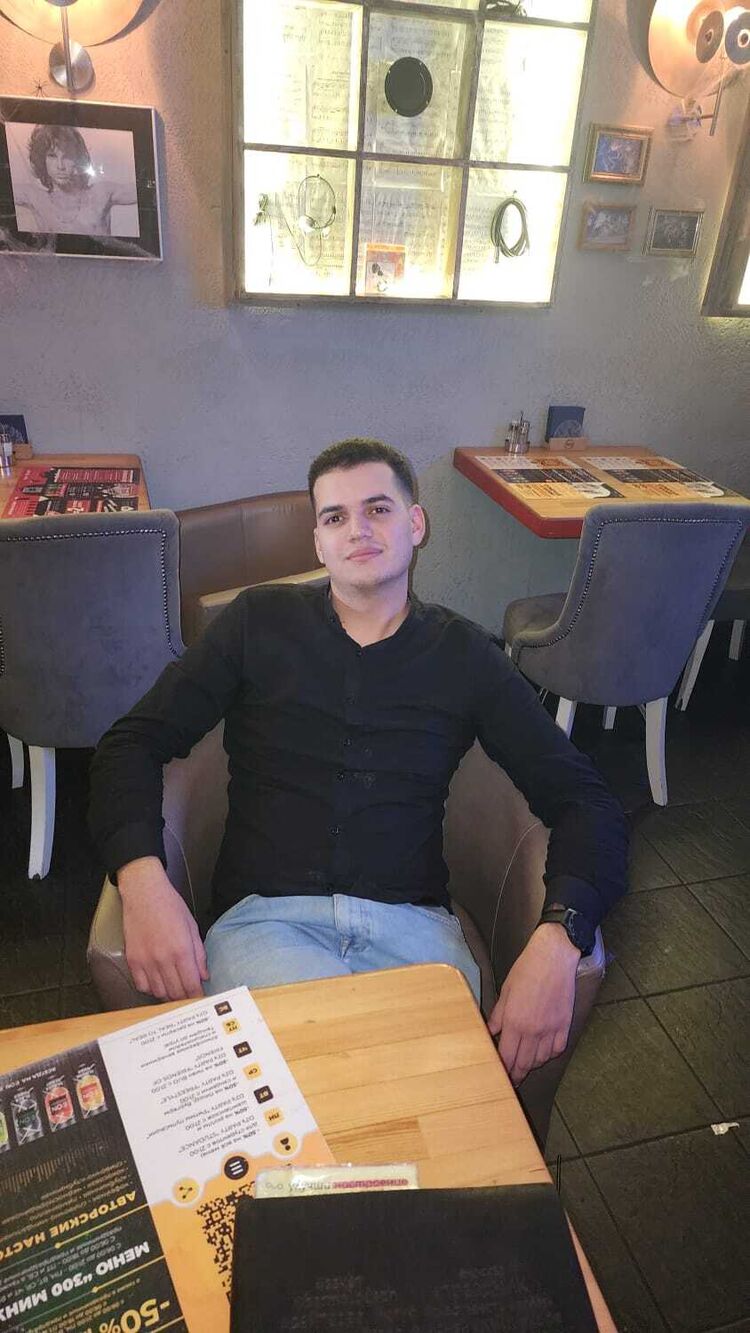 ���� 48610555 ����� �����, 22 ����, ���� ���������� � ������