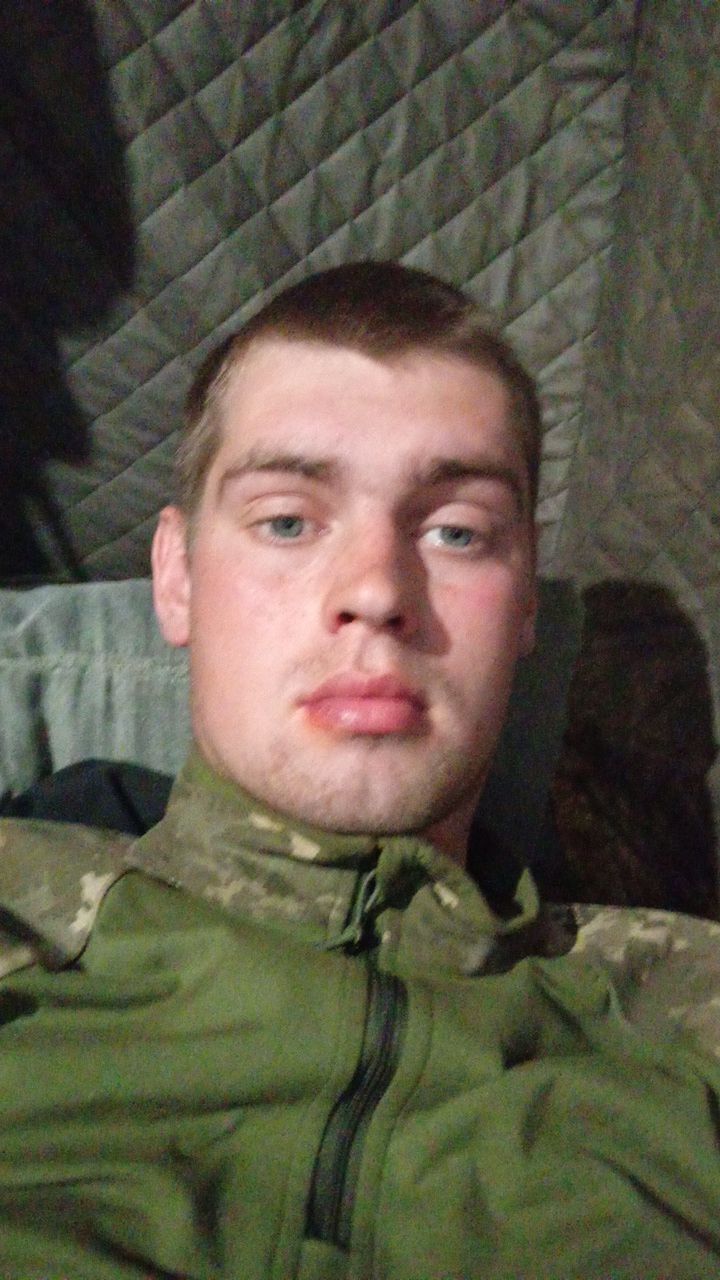  22766915  , 37 ,    