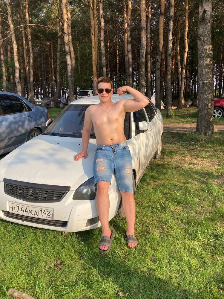  35079235  Nikolay, 26 ,    