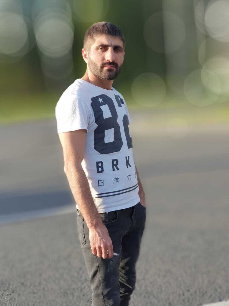  23085665  , 32 ,    