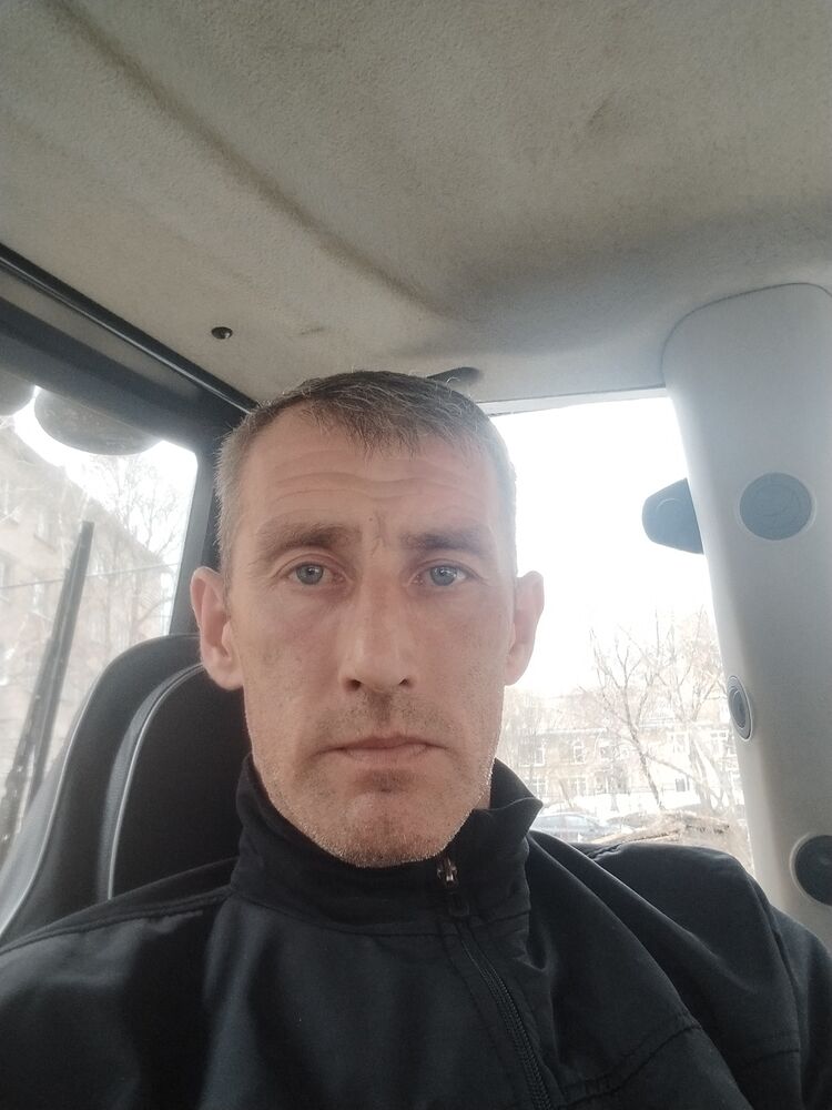  46960305  , 41 ,    
