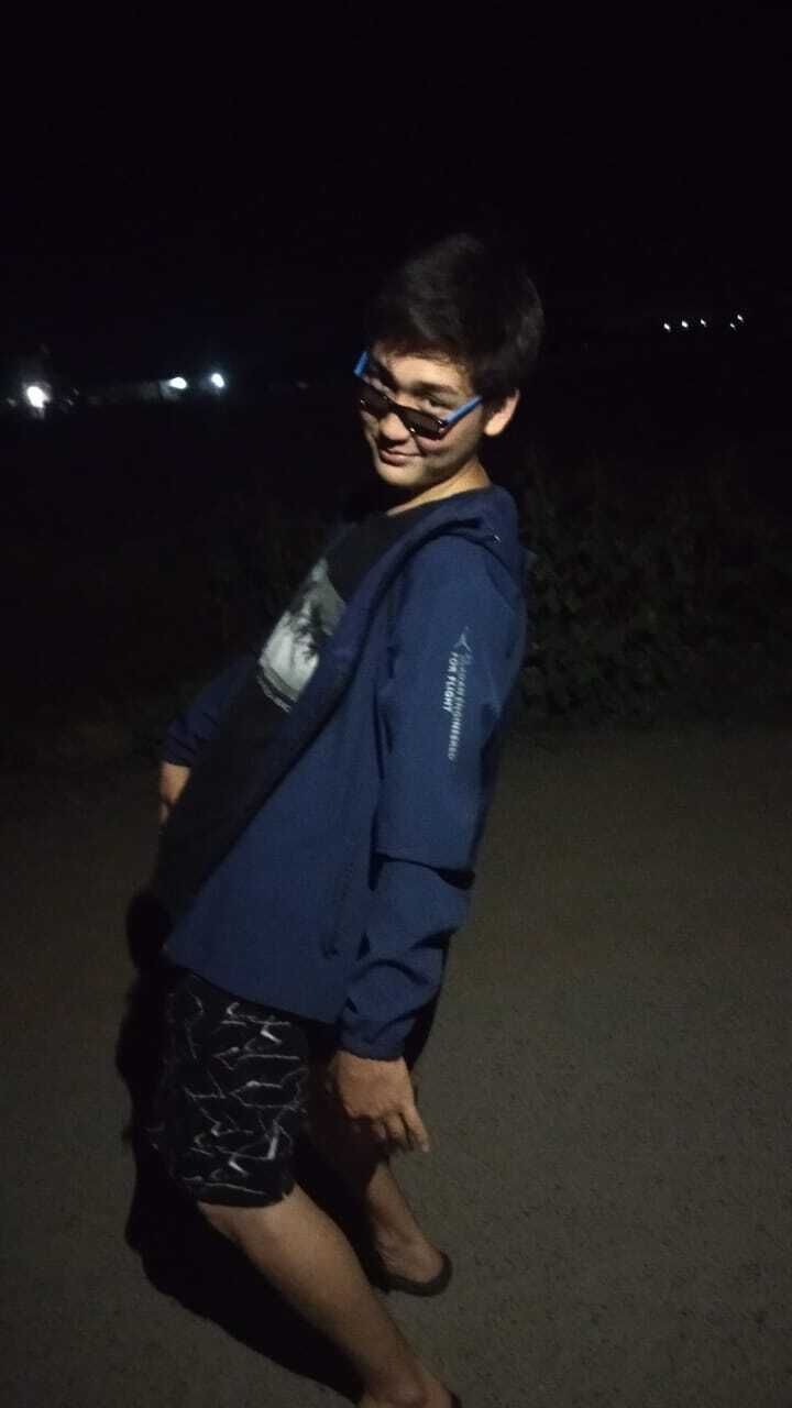  51326295  Adik, 20 ,    
