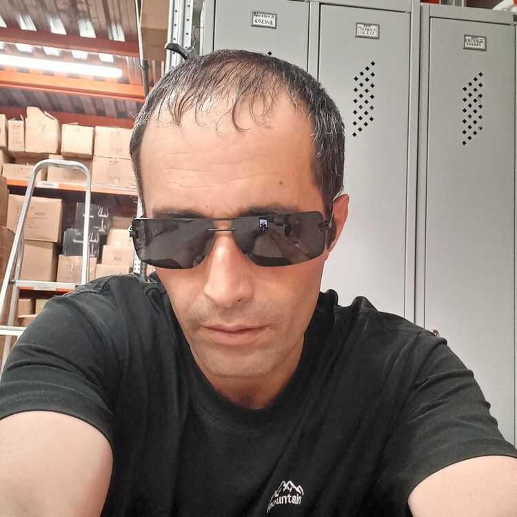  46547205  , 40 ,    