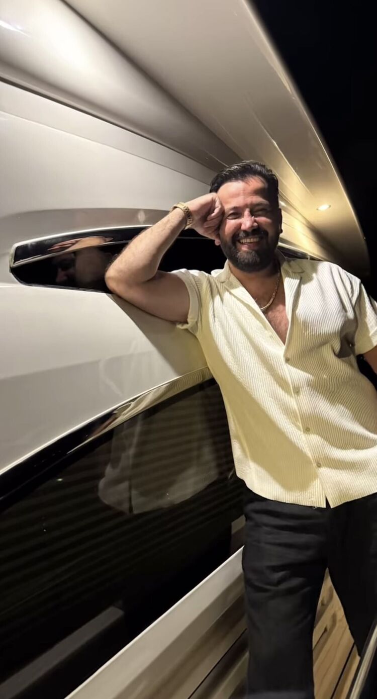  Boyalik,   Kelvin Erkan, 49 ,     , c 