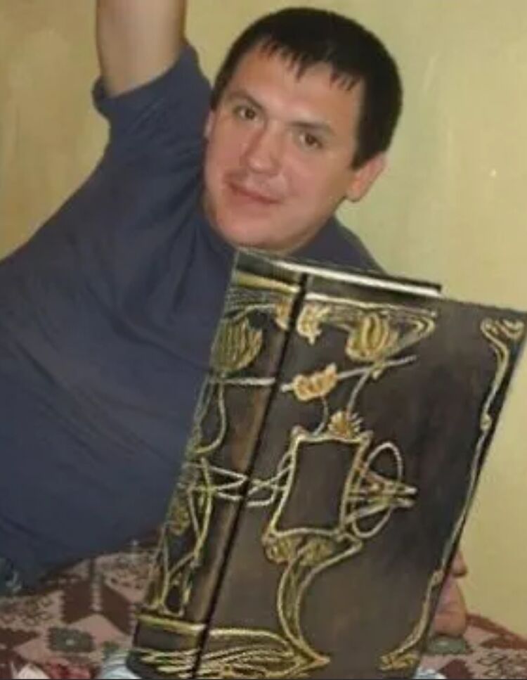  30514035  Pavel, 41 ,    -