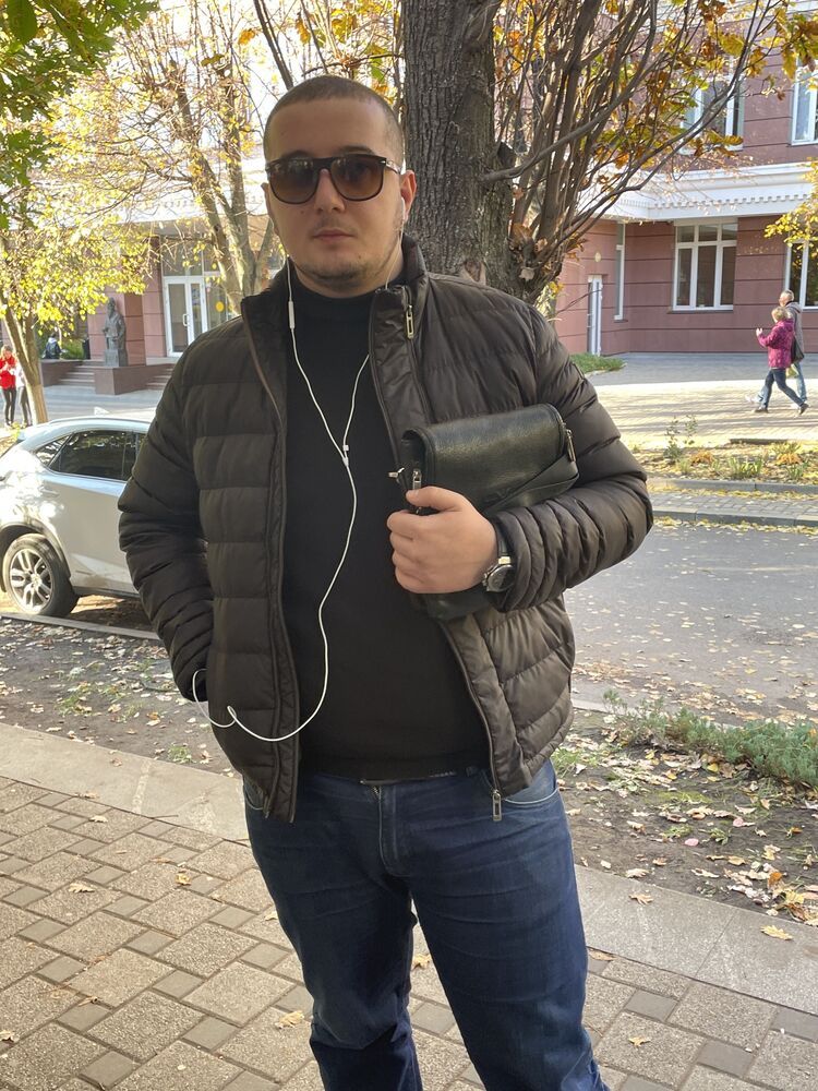  ,   Maga, 27 ,   ,   