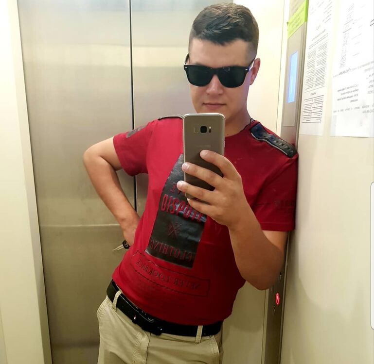  36670895  , 33 ,    