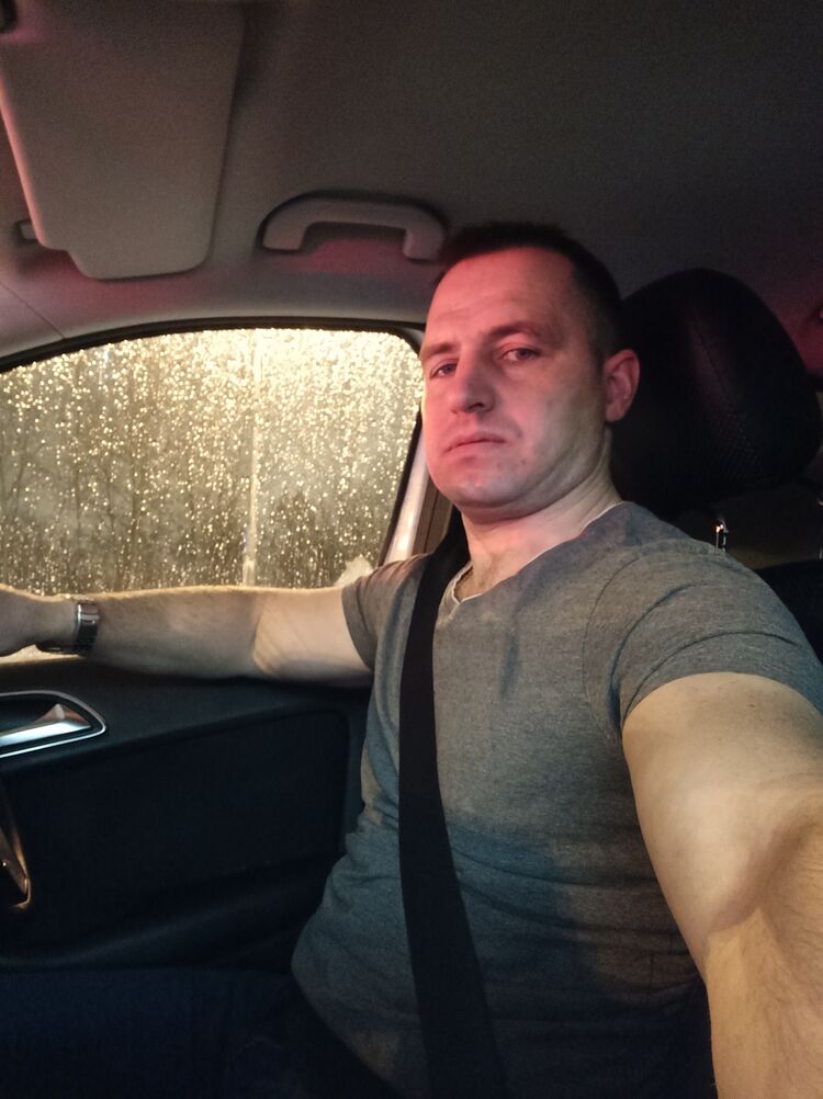 ,   Dima, 44 ,   ,   , c , 