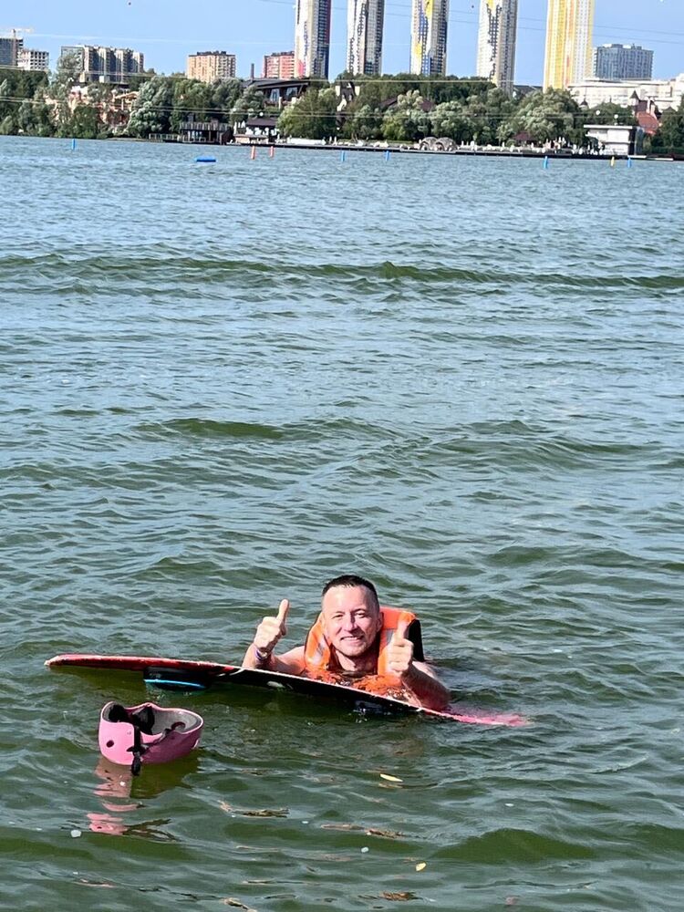  54647955  Stas, 36 ,    