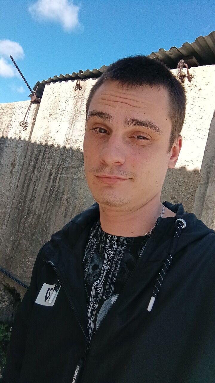  49473175  , 28 ,    