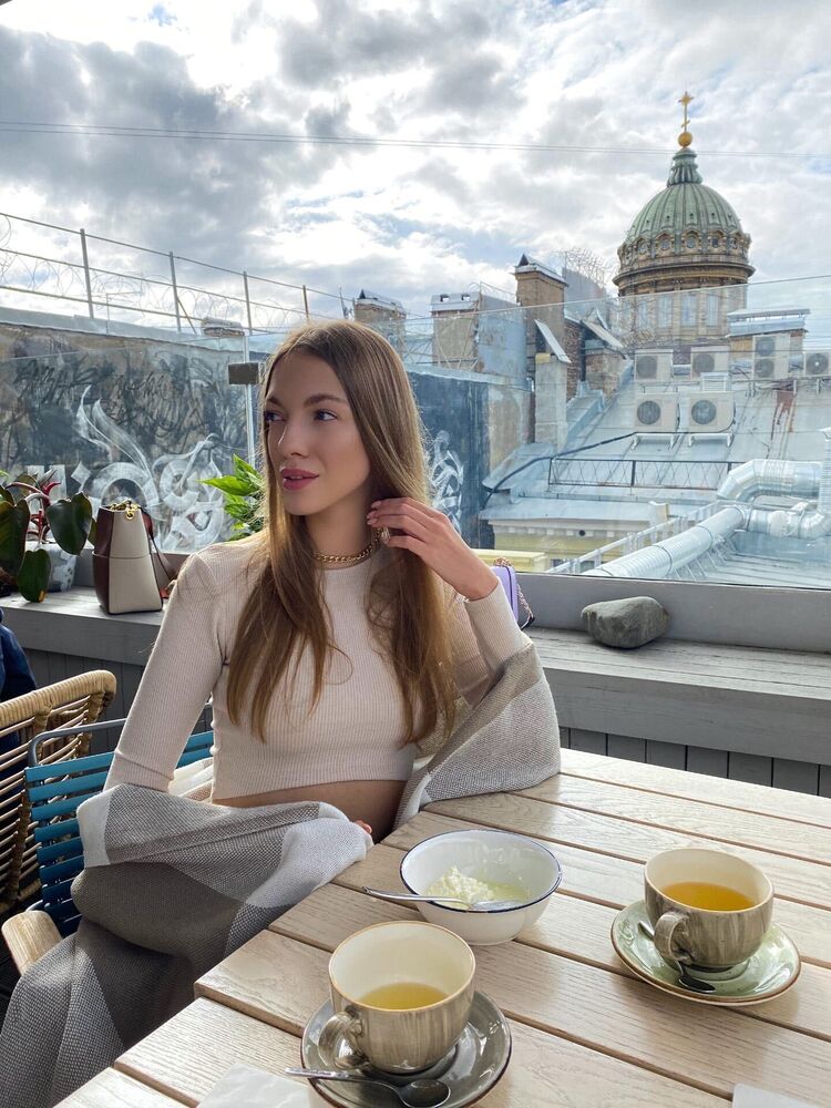  31052235  , 26 ,    -