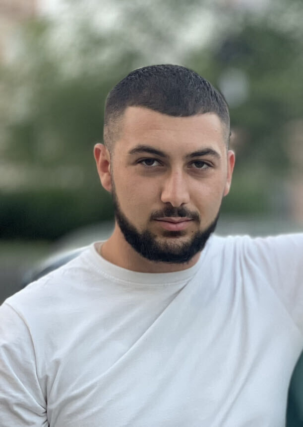  29296775  Arman, 24 ,    