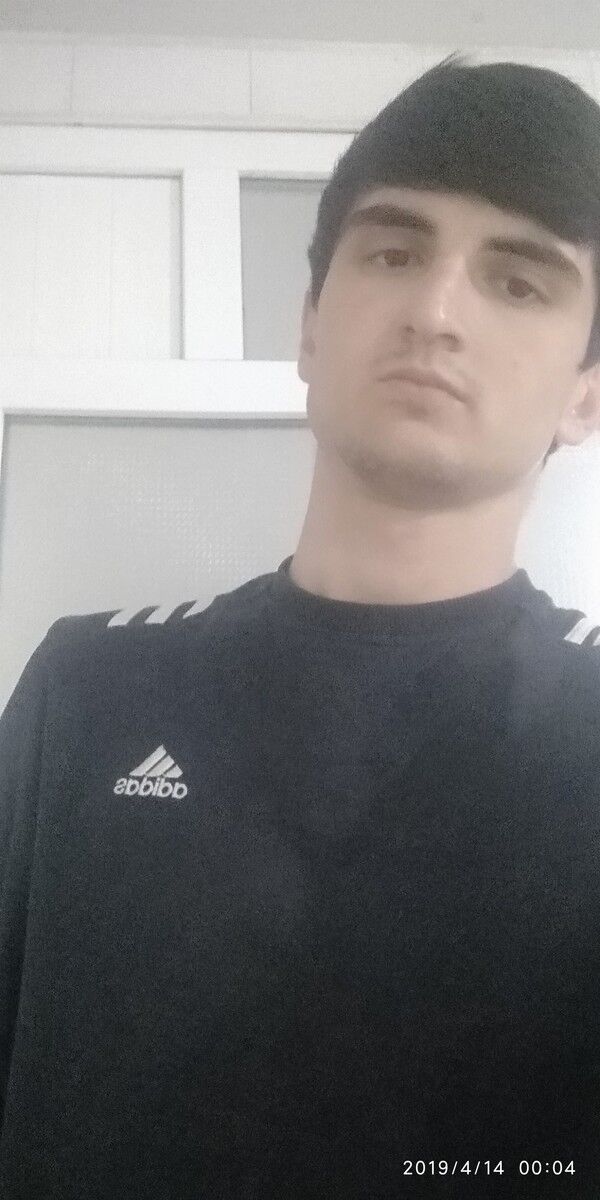  ,   Farhod, 27 ,   
