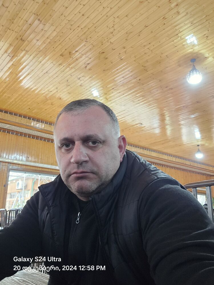  48492985  Vitali, 25 ,    