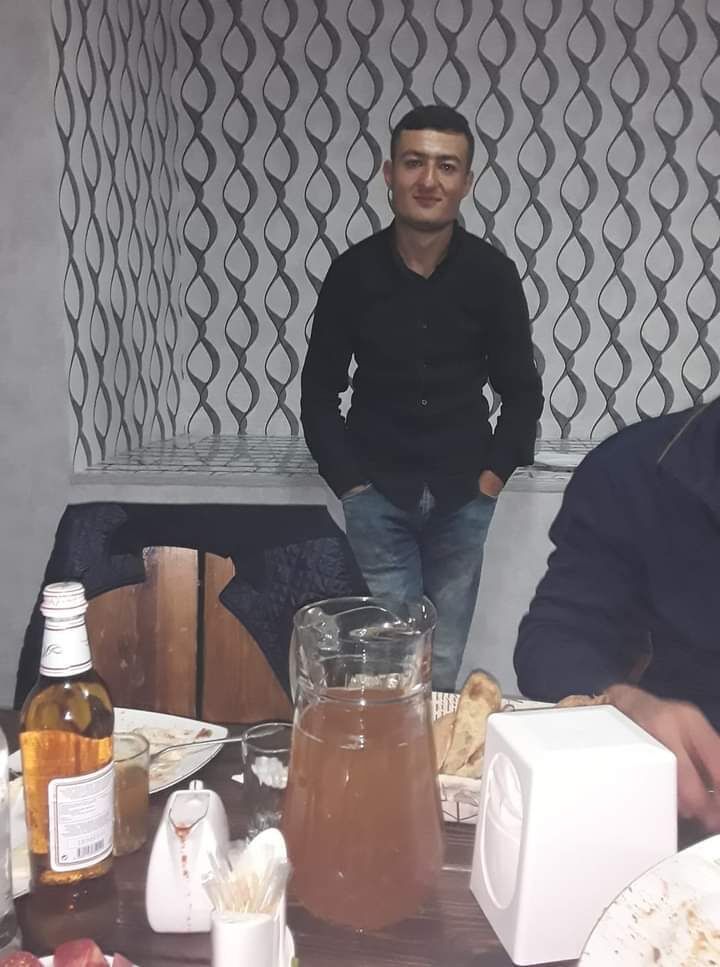  23115905  Tsolak, 30 ,    