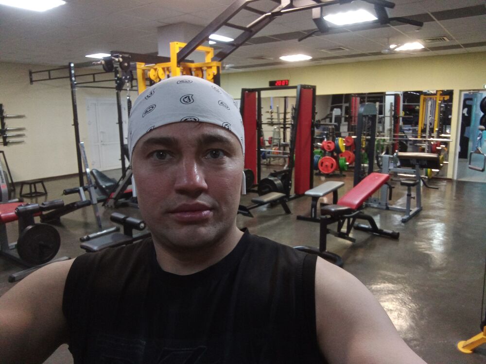  33235085  Ildar, 37 ,     
