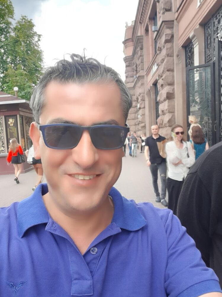  ,   Ozgur, 48 ,   ,   , c 