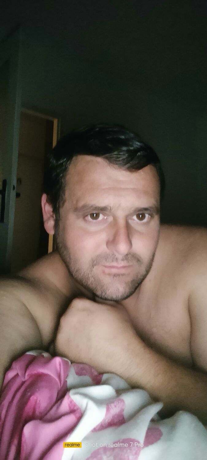  41205945  Majkl, 38 ,    