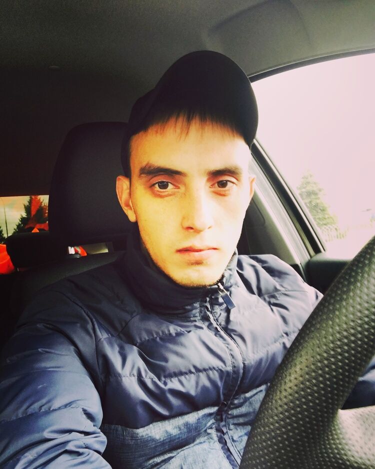   ,   Albert, 32 ,     , c 