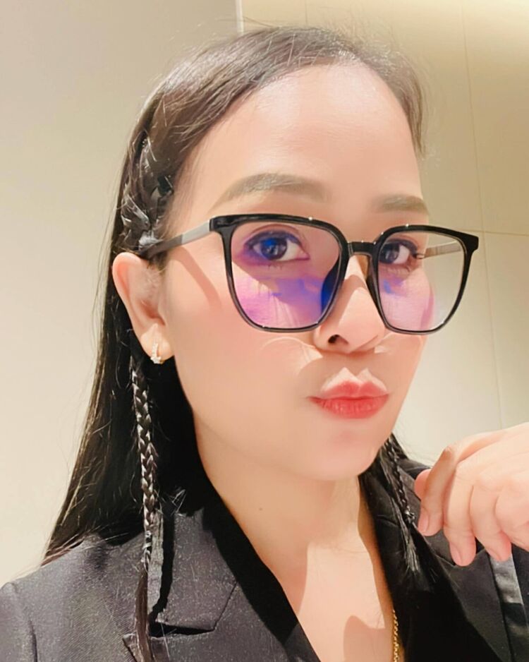 ���� 46840785 ������� Louis, 29 ���, ���� ���������� � Lagos