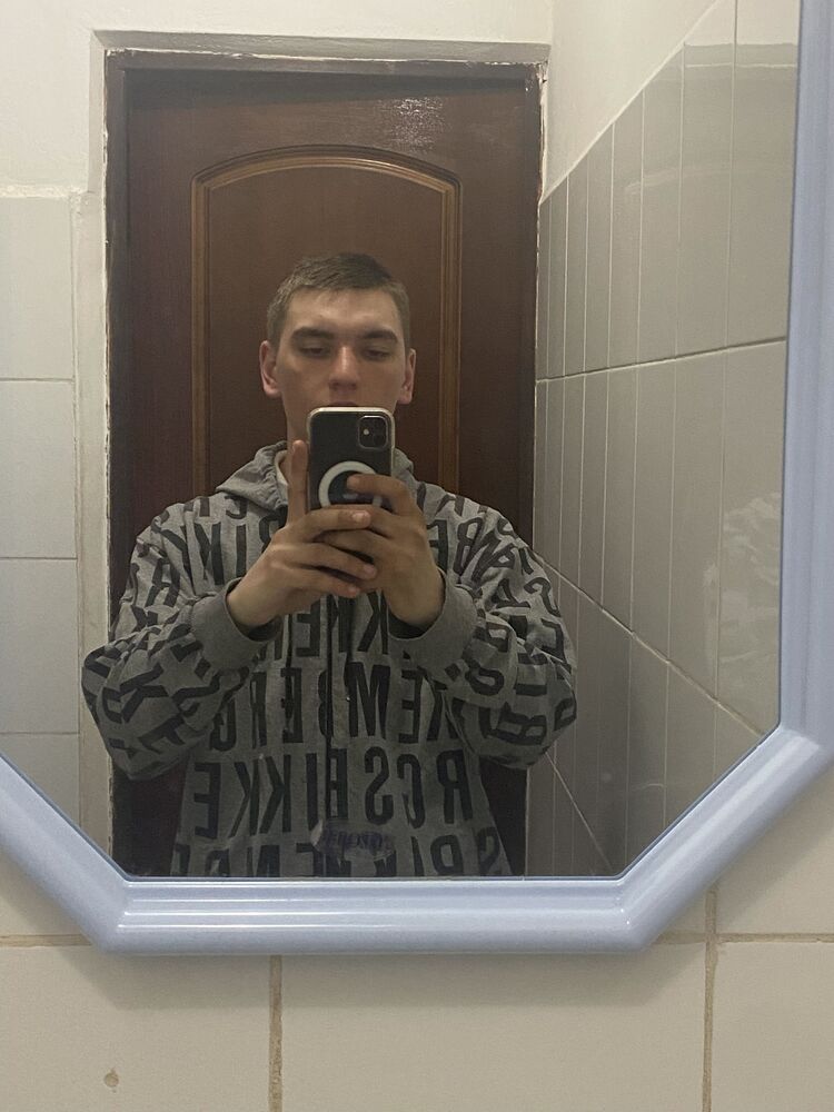  42361945  , 19 ,    