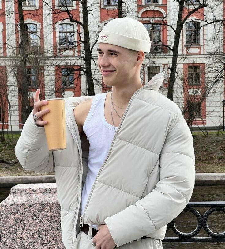  43555485  , 28 ,    -