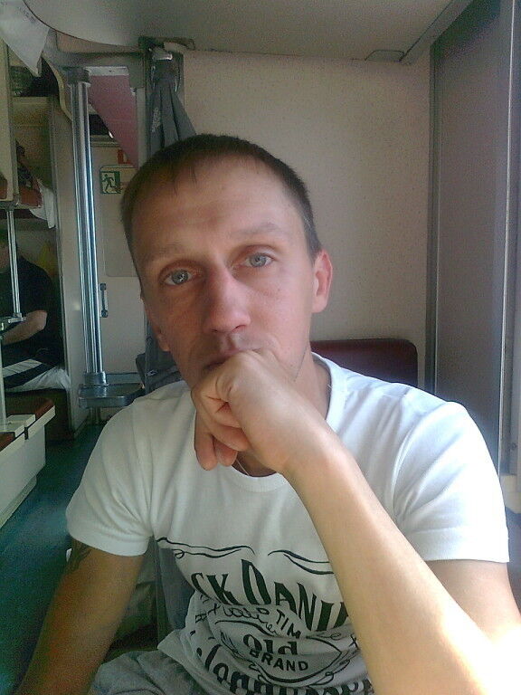  13780095  Oleg, 40 ,    