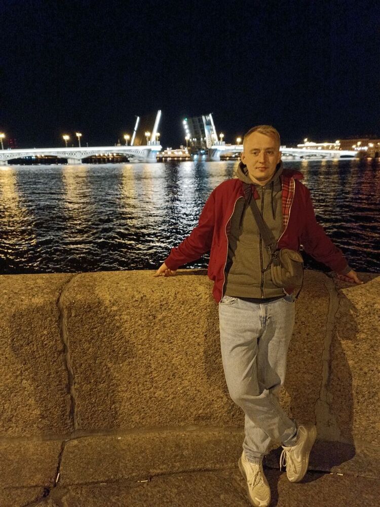  29489455  Artem, 32 ,    -