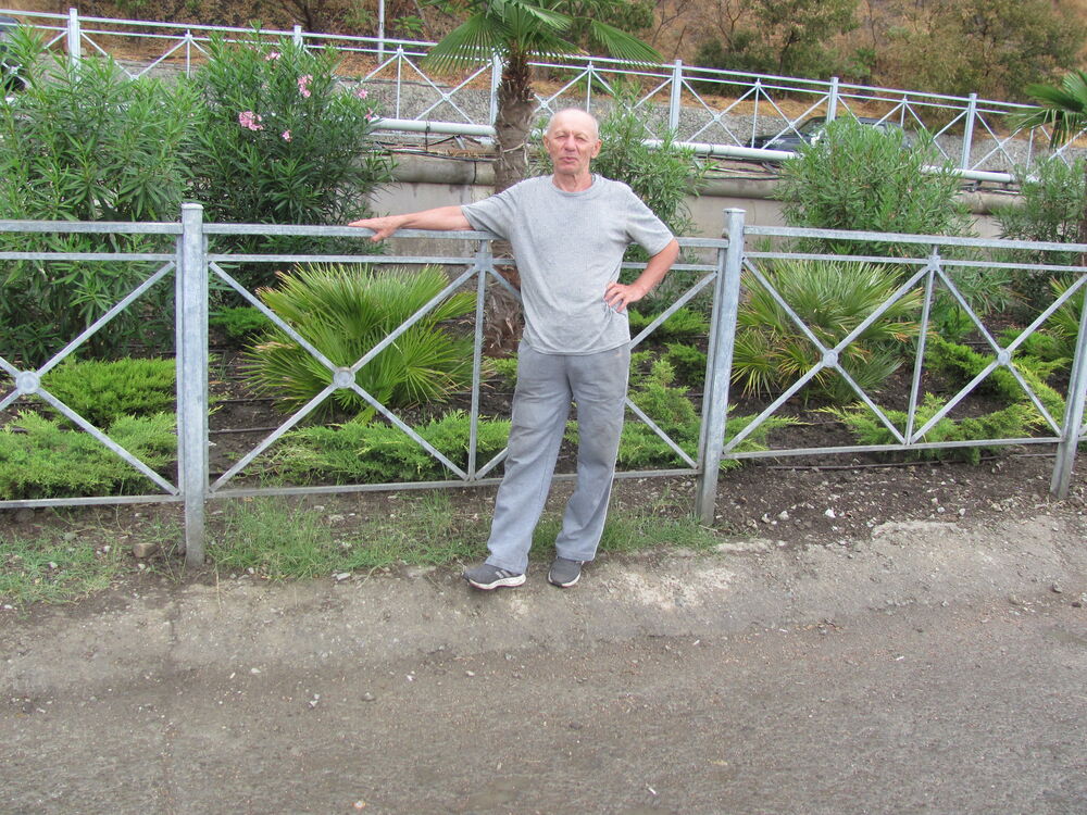  ,   Wiktor, 67 ,   ,   , c 