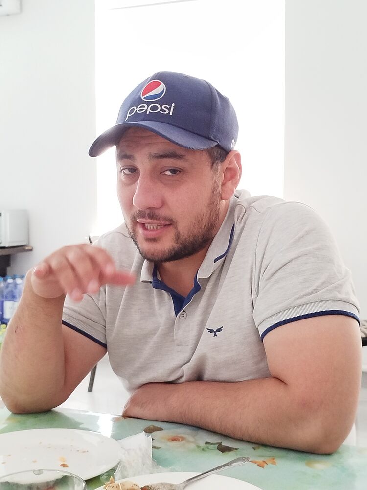  49781275  Roma, 32 ,    