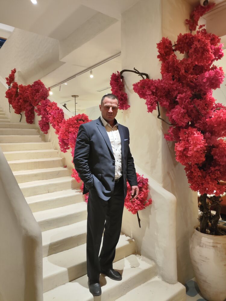  ,   Sergey, 39 ,   ,   
