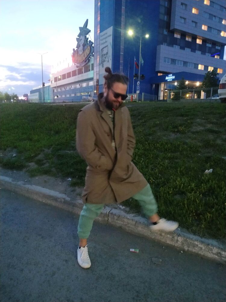  ,   Roman, 33 ,   ,   