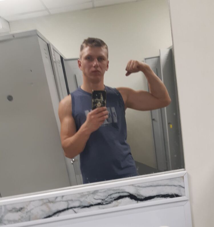  42583095  , 33 ,    