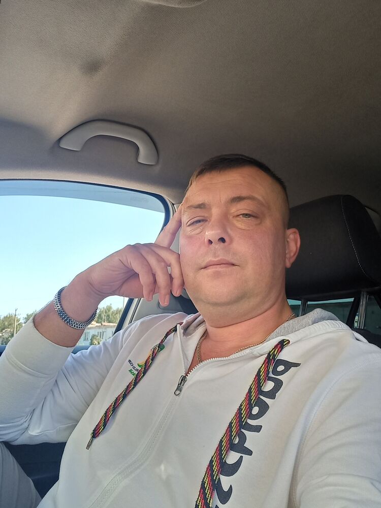  24840685  , 45 ,    