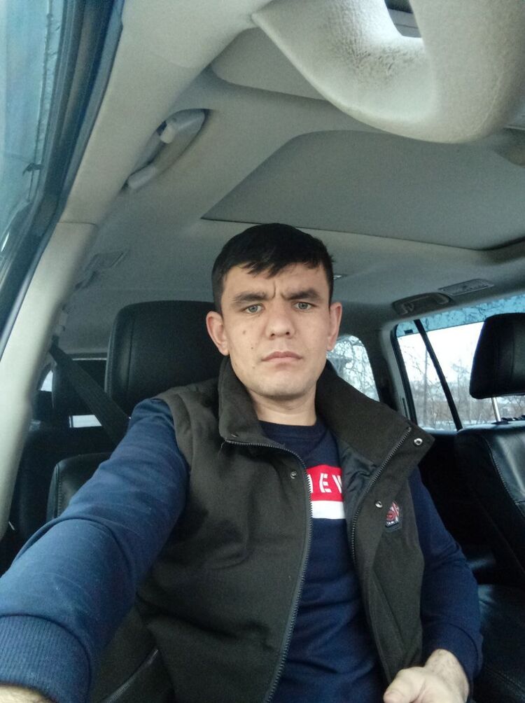  46965495  Zuhriddin, 32 ,     