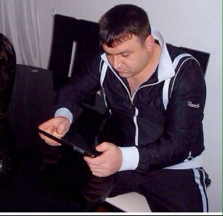  54088775  Ashot, 33 ,    