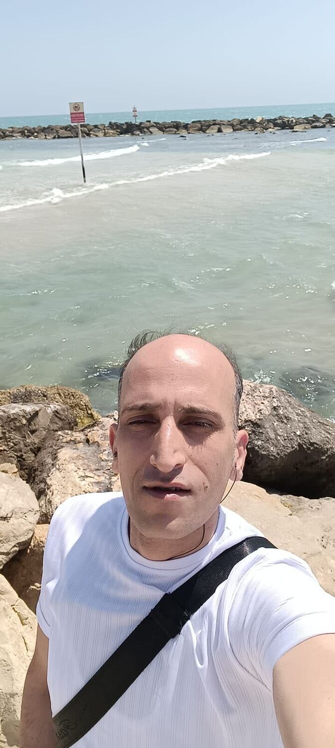  Ramat Gan,   Amir, 38 ,   ,   