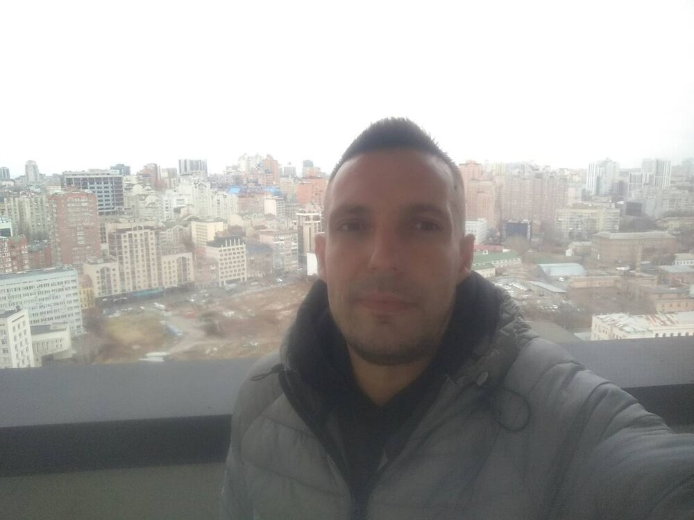  ,   Oleg, 44 ,   ,   , c 