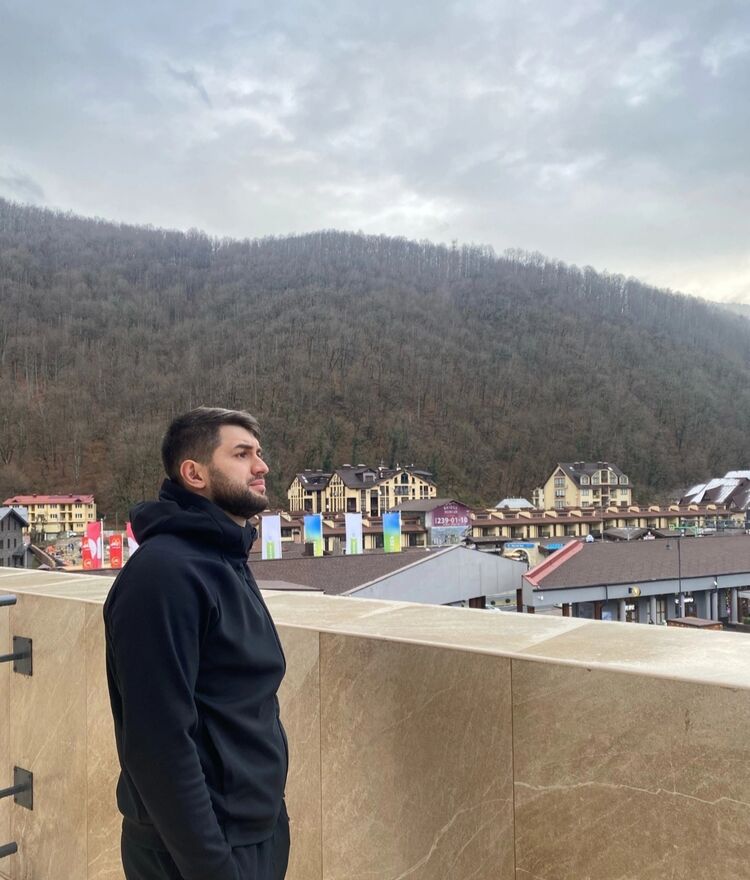  ,   Vlad, 39 ,   ,   