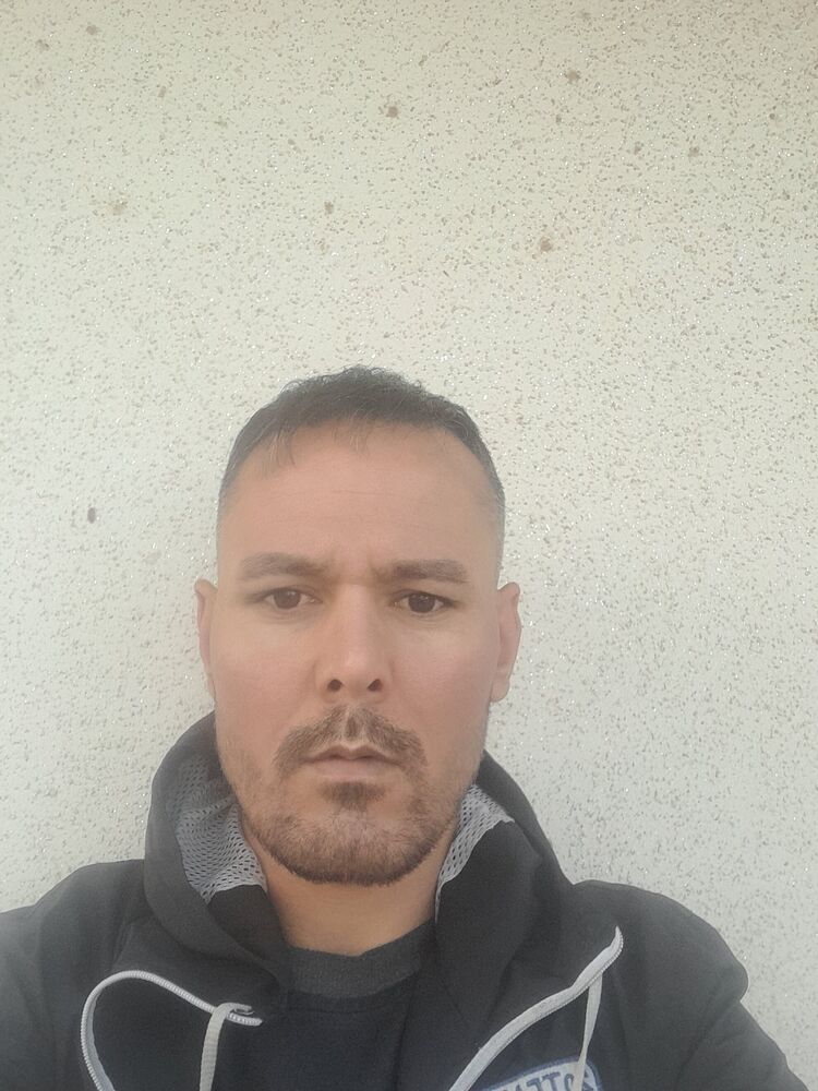 38482795  Salahuddin, 27 ,    