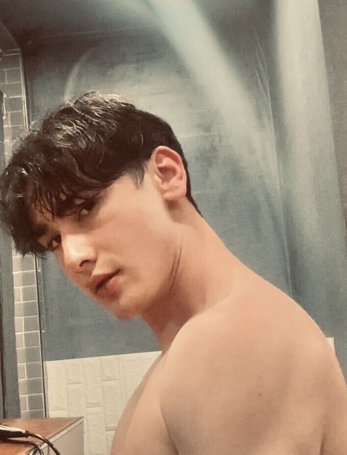  53726065  Sanjar, 21 ,    