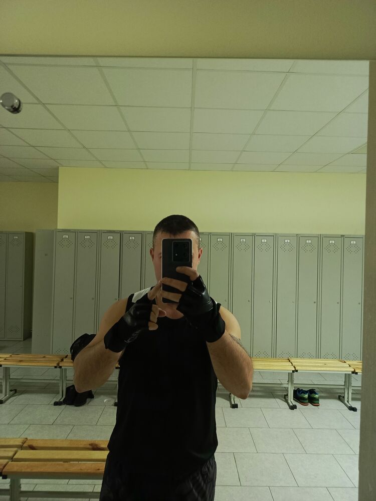  44680345  , 37 ,    