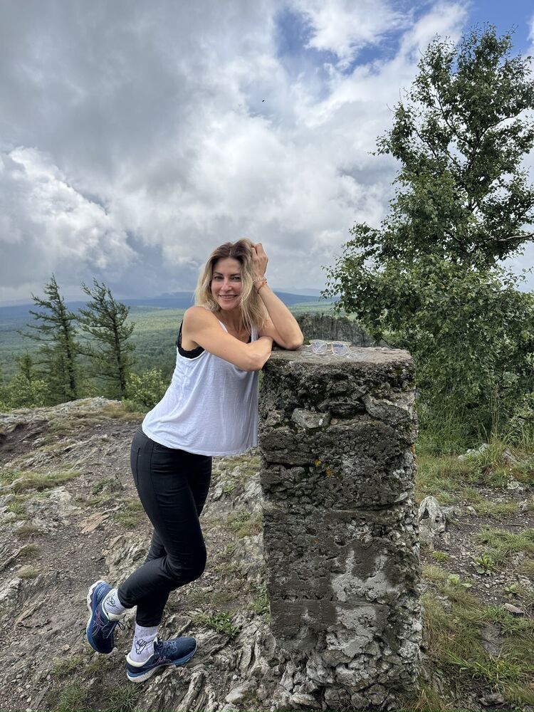  52417605  Valentina, 45 ,    