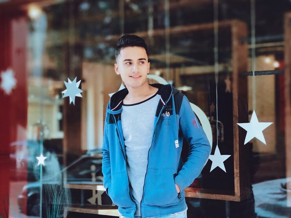 ,   , 25 ,   ,   