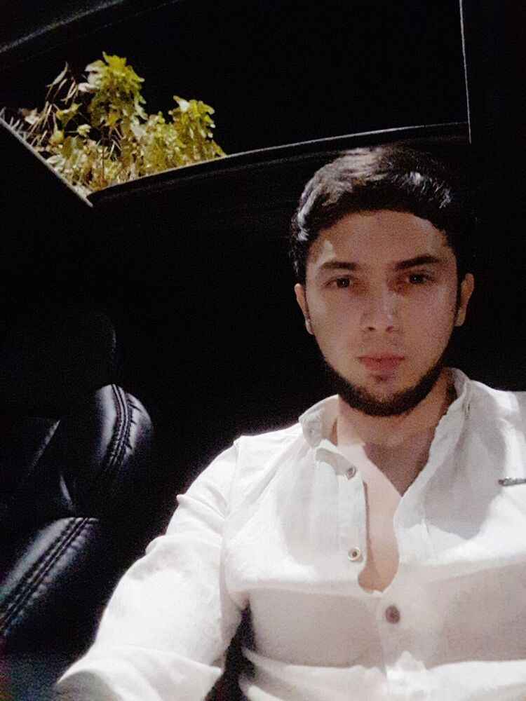  36611425  Doston, 30 ,    