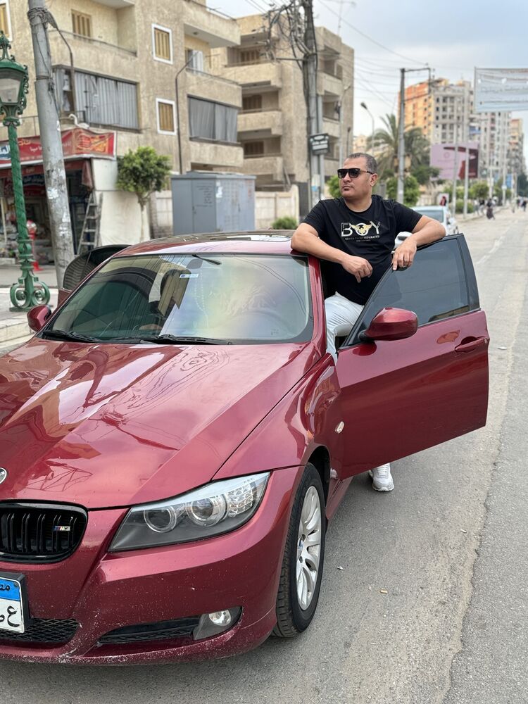  Fontvieille,   Ahmed, 42 ,   ,   , c , 