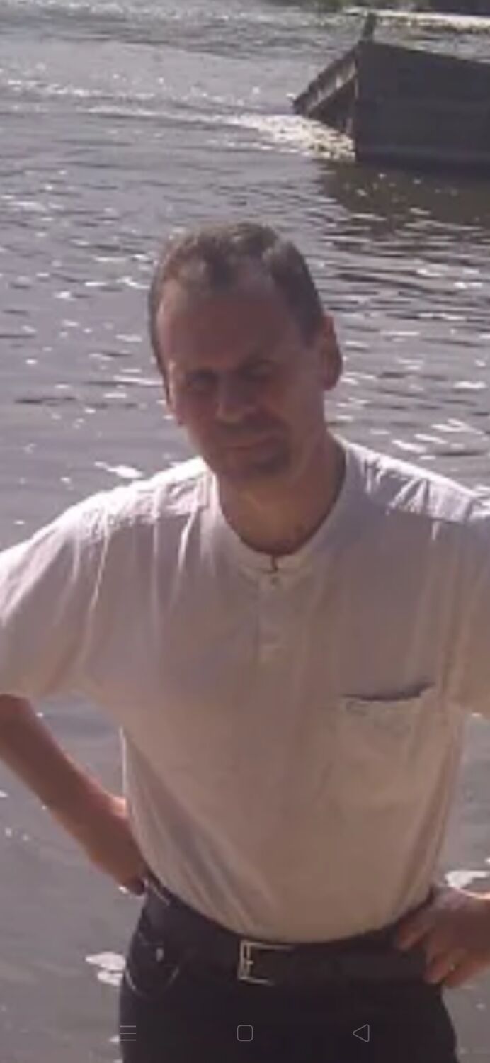  31998435  , 52 ,    